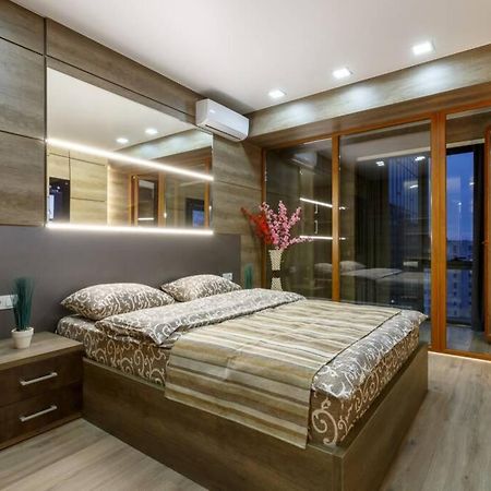 City Center. Panoramic Windows. Fireplace. تشيسيناو المظهر الخارجي الصورة