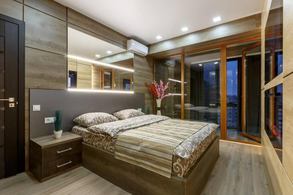 City Center. Panoramic Windows. Fireplace. تشيسيناو المظهر الخارجي الصورة