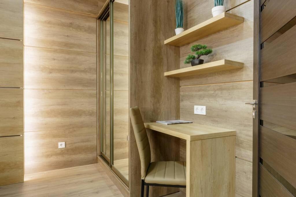 City Center. Panoramic Windows. Fireplace. تشيسيناو المظهر الخارجي الصورة
